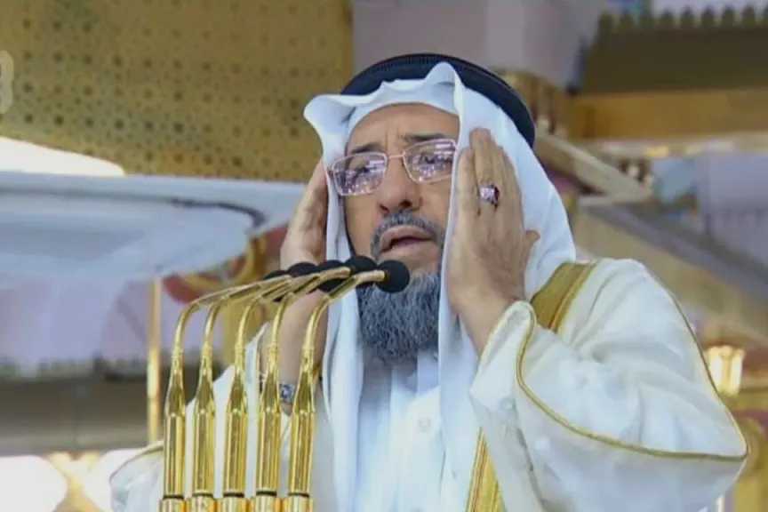 بعد مسيرة صوتية خالدة.. وفاة مؤذن المسجد النبوي بعد مسيرة صوتية خالدة.. وفاة مؤذن المسجد النبوي