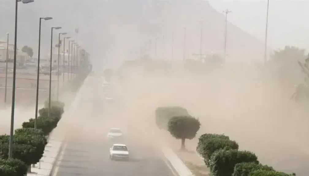 الأرصاد تحذر من طقس السعودية.. ماذا عن الأجواء العصيبة؟ الأرصاد تحذر من طقس السعودية.. ماذا عن الأجواء العصيبة؟